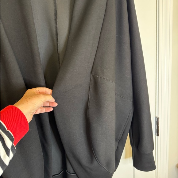 Black Scuba Knit Cocoon Style Jacket - Picture 6 of 7